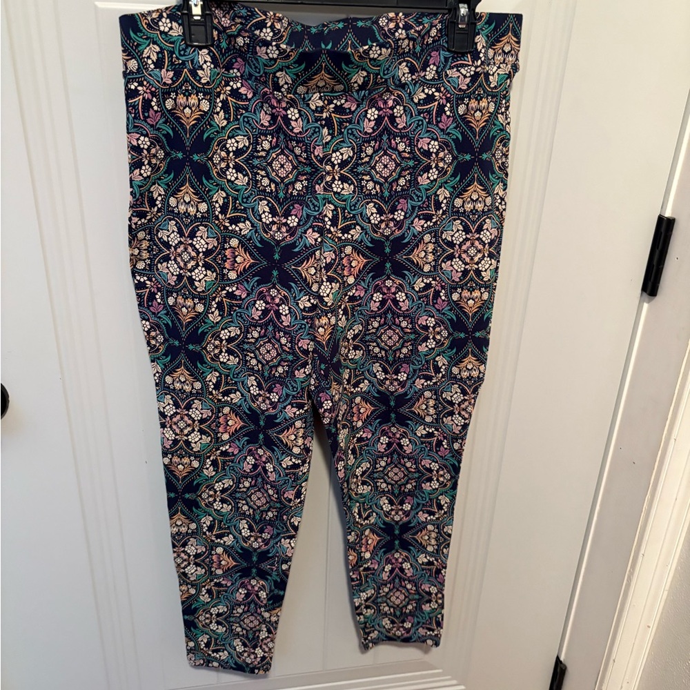 Torrid Multicolor Floral Leggings